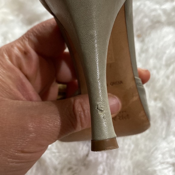 PRADA GREY taupe LEATHER PUMPS W/ GROSGRAIN BOW size 37 us 6.5 - Picture 9 of 9